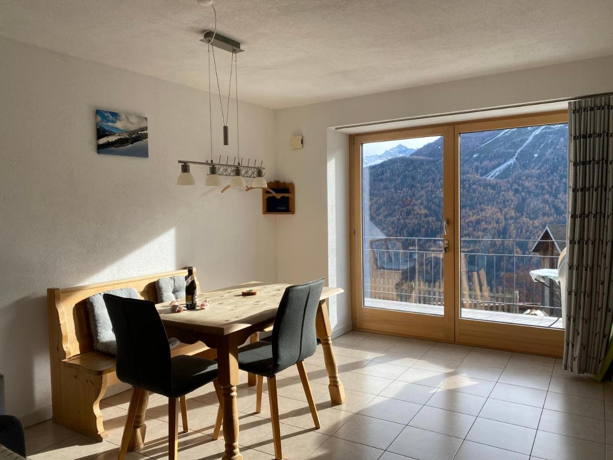 Ferienwohnung In Tschlin Mit Panoramablick Εξωτερικό φωτογραφία