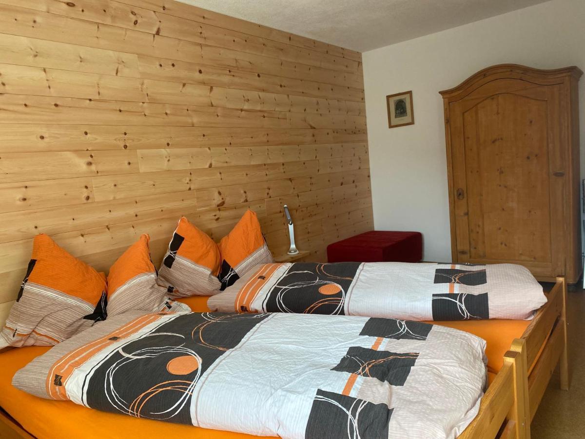 Ferienwohnung In Tschlin Mit Panoramablick Εξωτερικό φωτογραφία